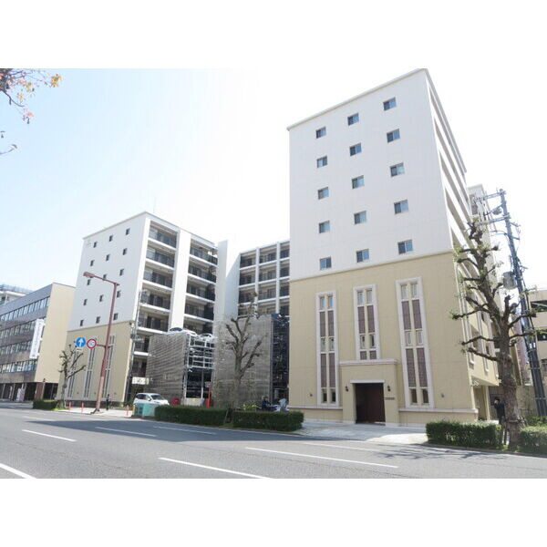 姫路駅より徒歩11分 築2年10ヶ月 8階建の賃貸物件