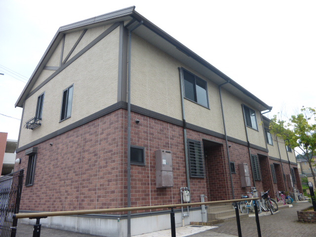 広野ゴルフ場前駅より徒歩11分 築23年2ヶ月 3階建の賃貸物件