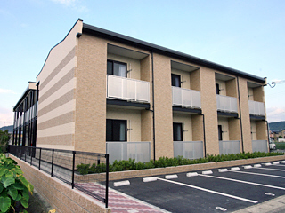 白浜の宮駅より徒歩7分 築16年4ヶ月 2階建の賃貸物件