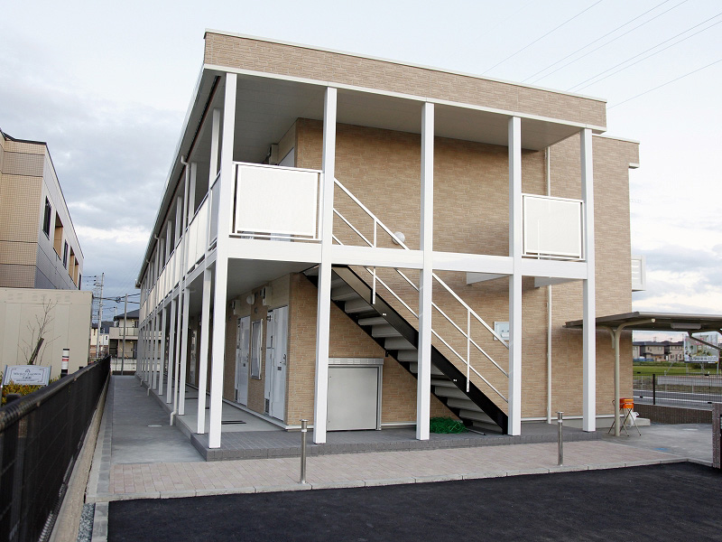 白浜の宮駅より徒歩18分 築16年3ヶ月 2階建の賃貸物件