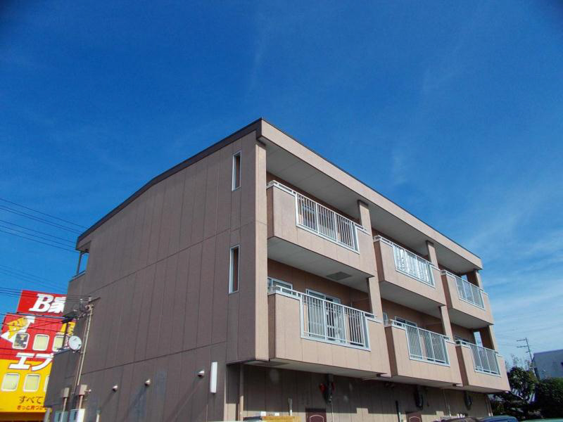 小野駅より徒歩5分 築28年8ヶ月 3階建の賃貸物件