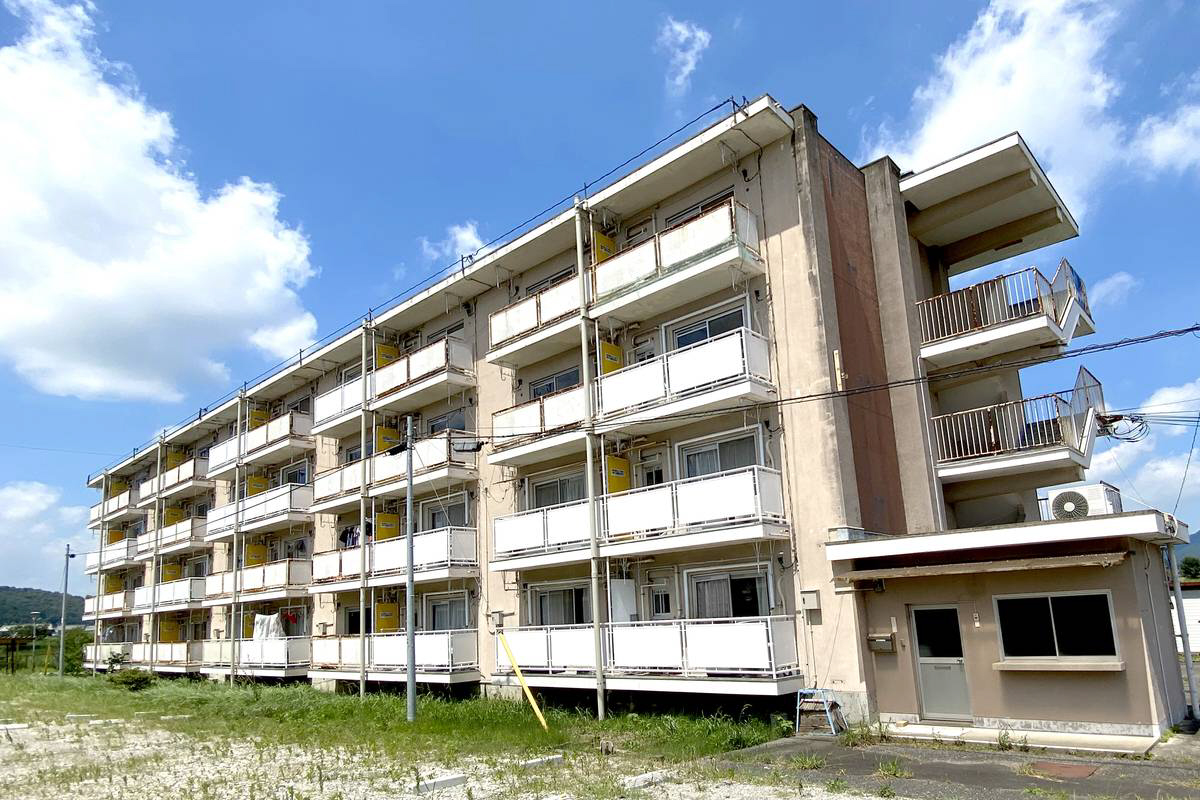 北条町駅より徒歩48分 築60年10ヶ月 4階建の賃貸物件