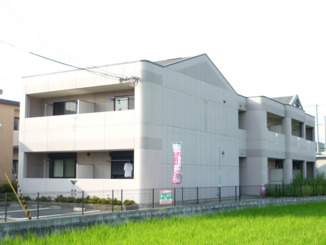 八家駅より徒歩10分 築24年11ヶ月 2階建の賃貸物件