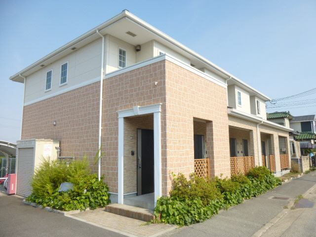 網干駅より徒歩15分 築18年2ヶ月 2階建の賃貸物件