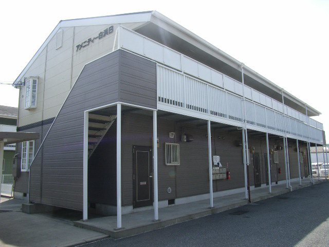 八家駅より徒歩8分 築32年6ヶ月 2階建の賃貸物件